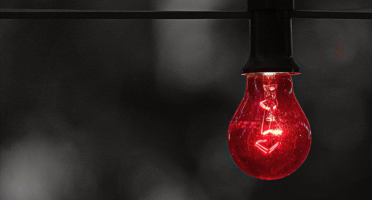 RED FLAGS in in the beginning of ROMANTIC RELATIONSHIPS!